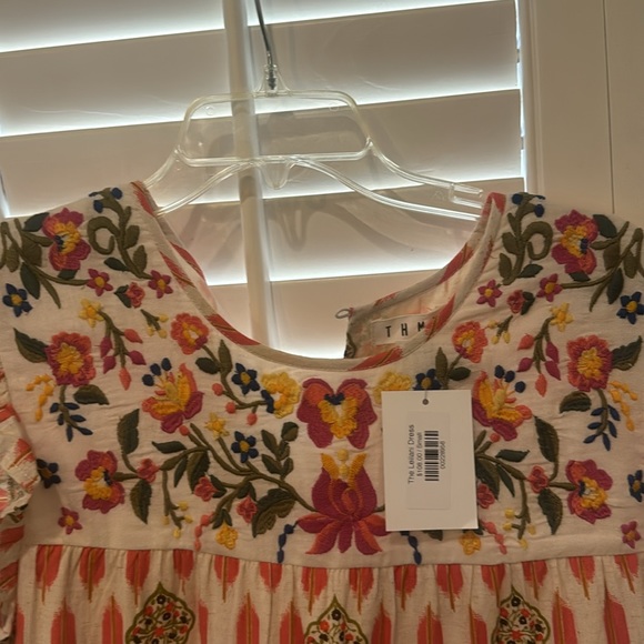 Spring/Summer dress small..fits medium too.used once - Picture 6 of 8